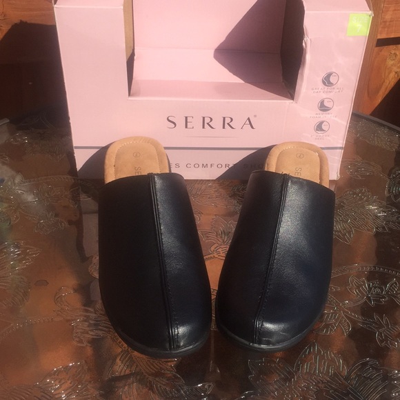 womens black trainers with white soles